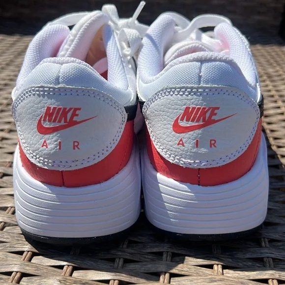 Nike Air Max Women's White Black &‎ Pink/Red Athletic Sneakers Size 7 - Picture 4 of 7